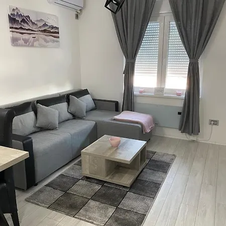 Apartment Apartman Petra